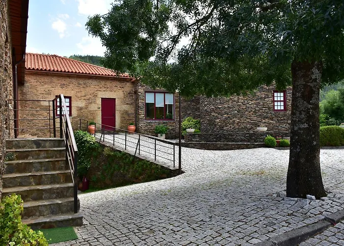 Casa Lagar Da Alagoa בית כפרי *